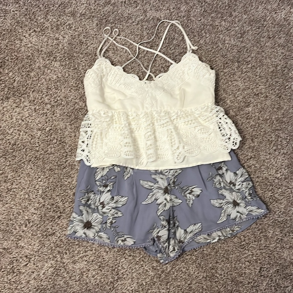 2 piece set White Gianni Bini Crop Crochet top with coordinating short!